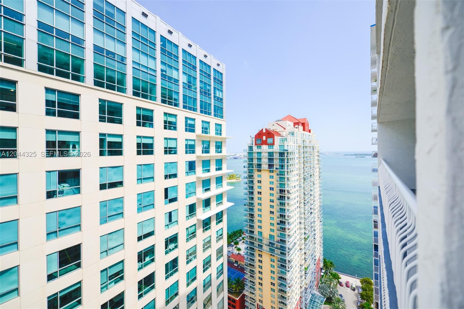 1200 Brickell Bay Dr # 3614, Miami, FL 33131 photo 2