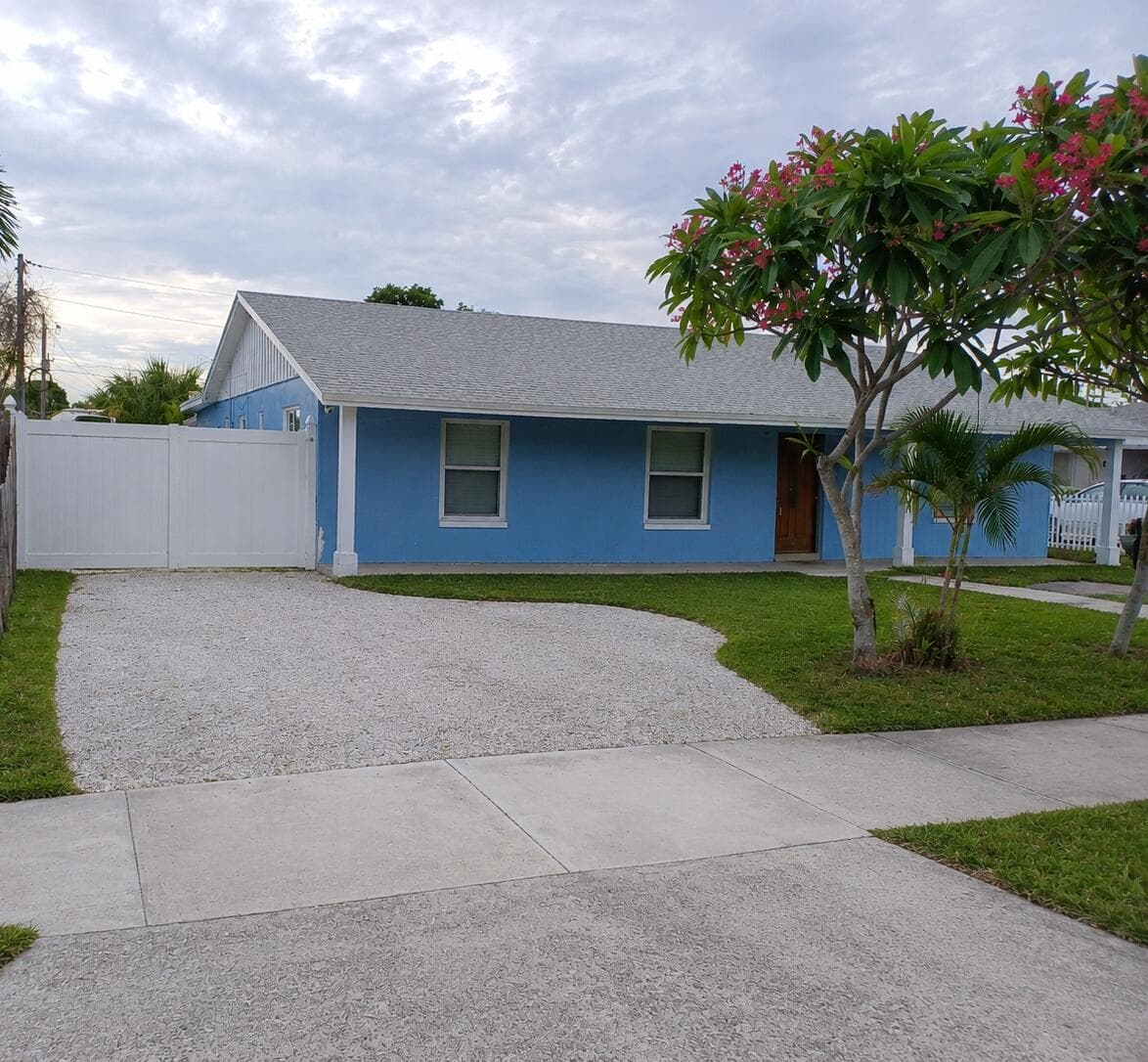 3308 Lake Avenue, West Palm Beach, FL 33405