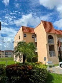 9010 Sunrise Lakes Blvd # 301, Sunrise, FL 33322
