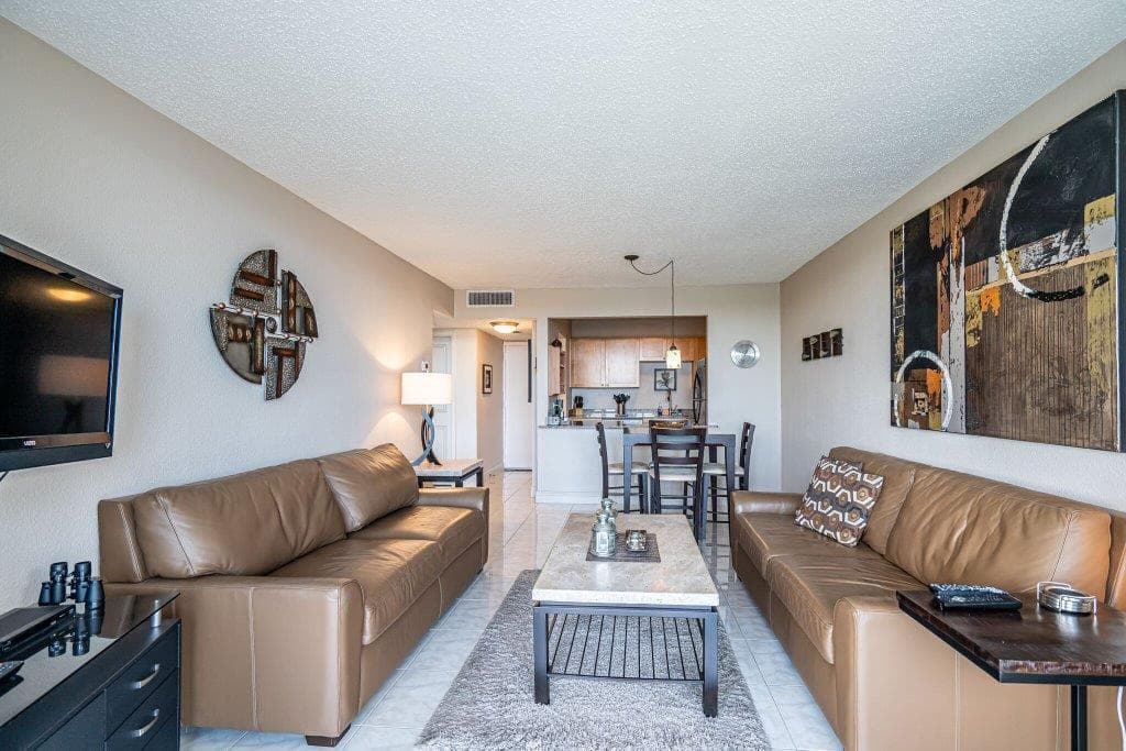 1830 Embassy Drive # 411, West Palm Beach, FL 33401 photo 3
