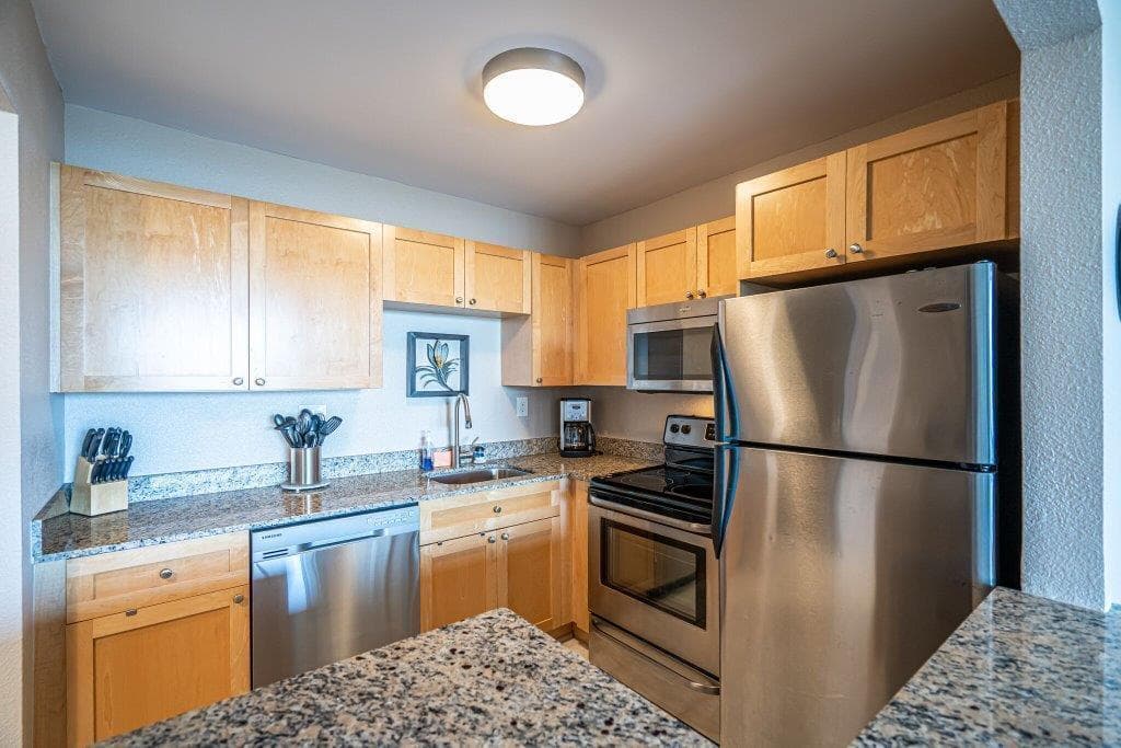 1830 Embassy Drive # 411, West Palm Beach, FL 33401 photo 4