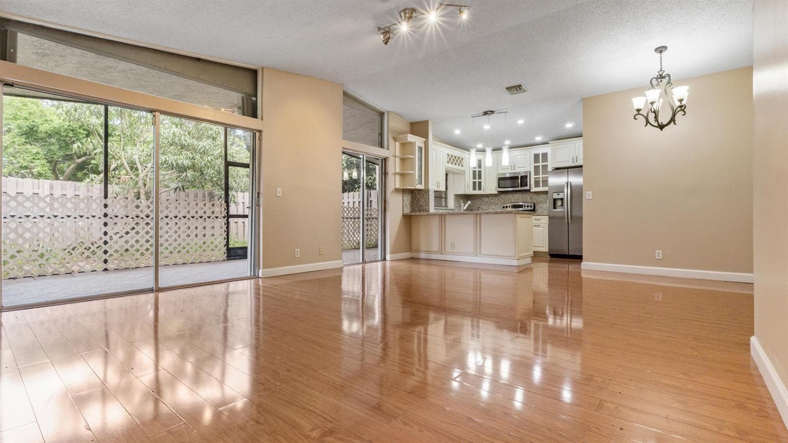 570 Woodgate Circle # A, Sunrise, FL 33326 photo 4