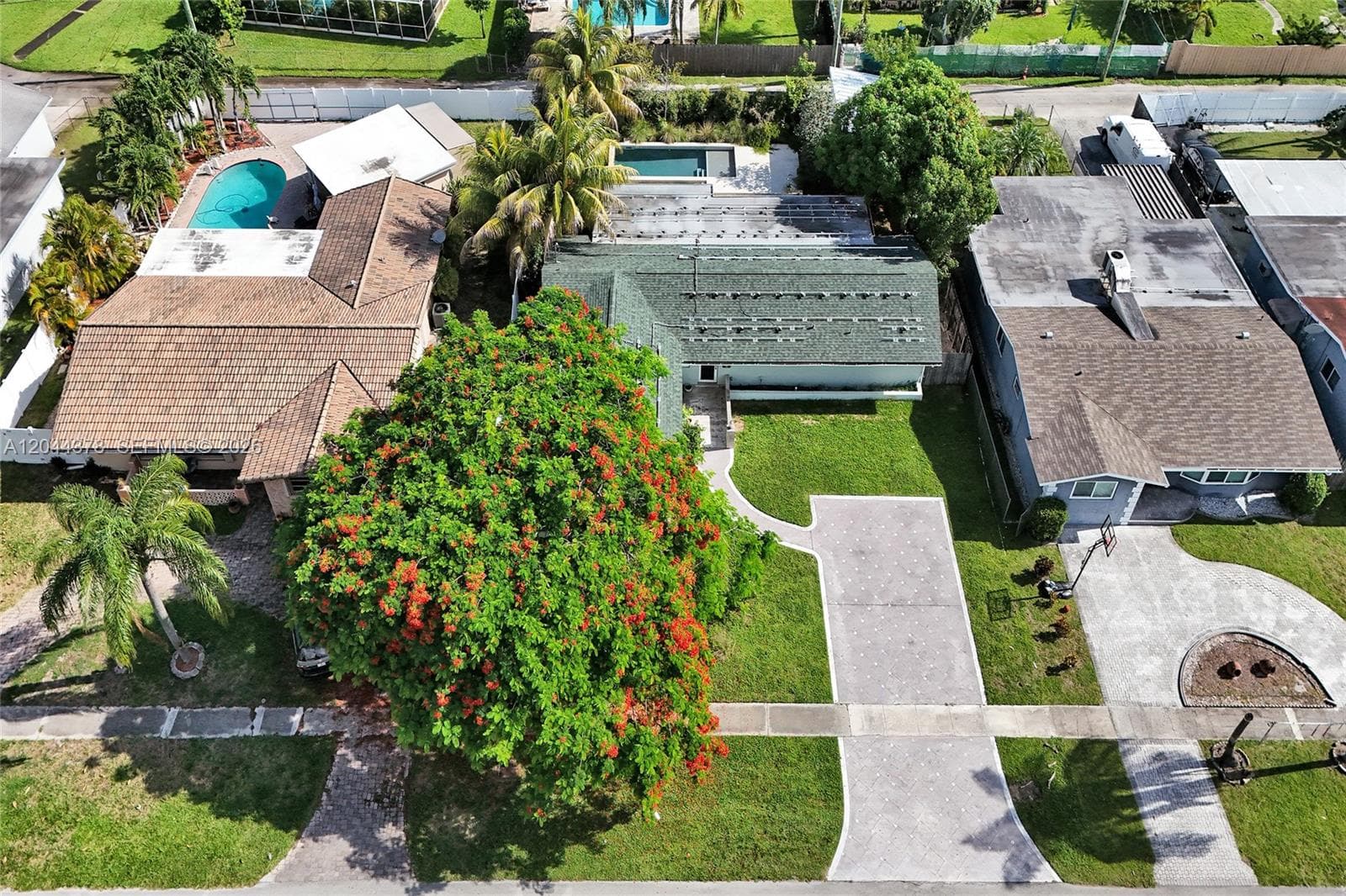 4311 Hayes St, Hollywood, FL 33021 photo 3