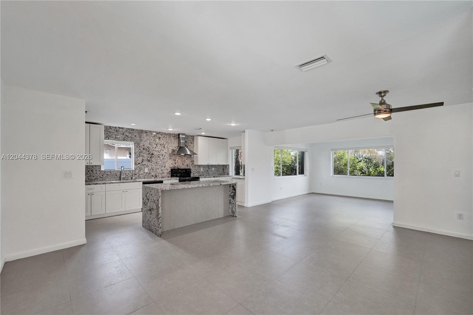 4311 Hayes St, Hollywood, FL 33021 photo 4