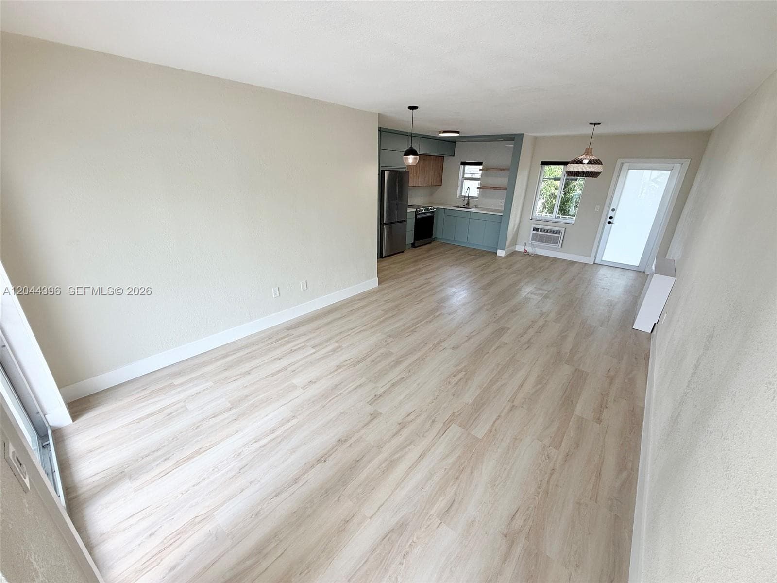 641 Espanola Way # 17, Miami Beach, FL 33139 photo 2