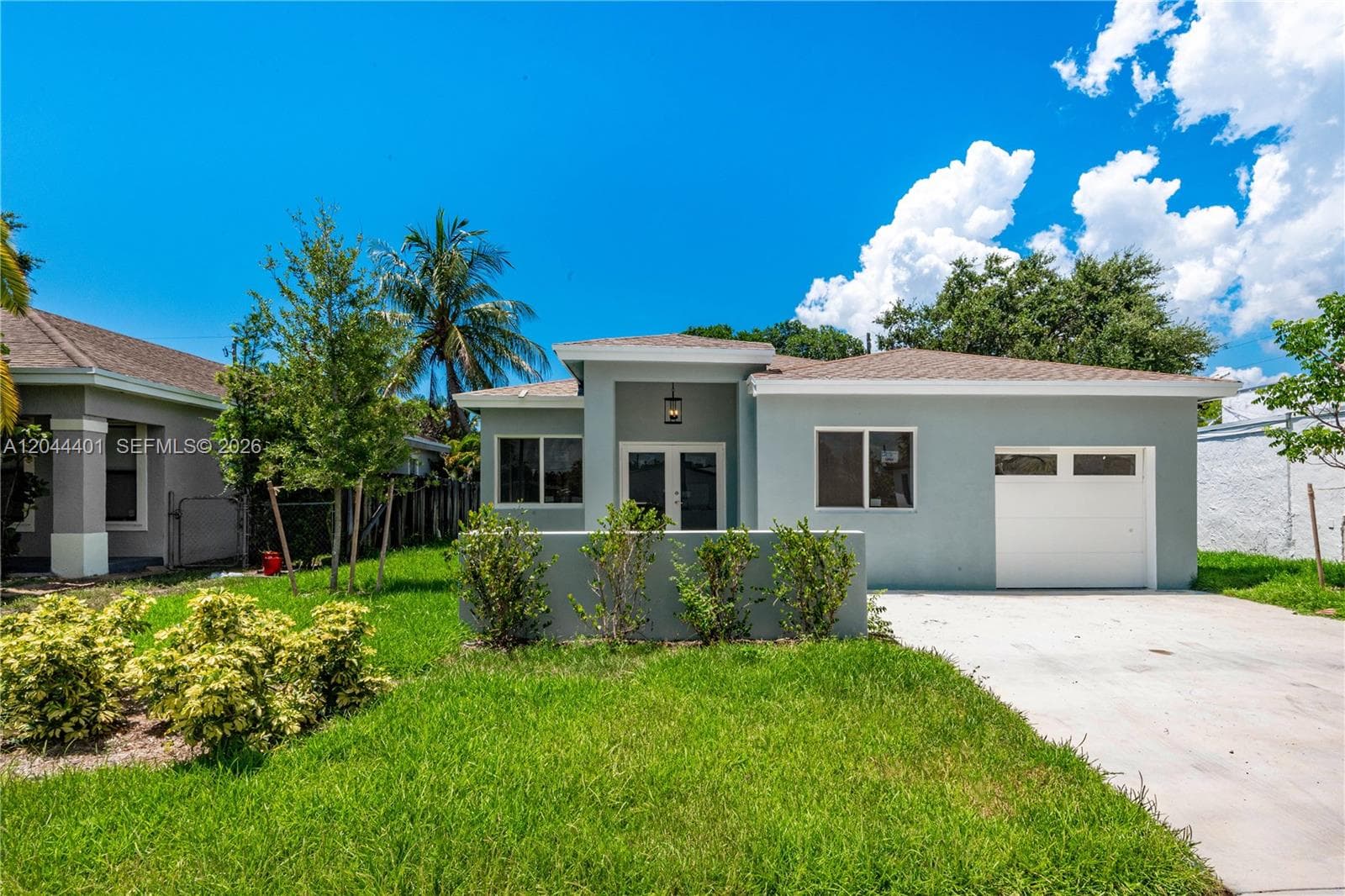 731 SW 6th St, Dania Beach, FL 33004 photo 2
