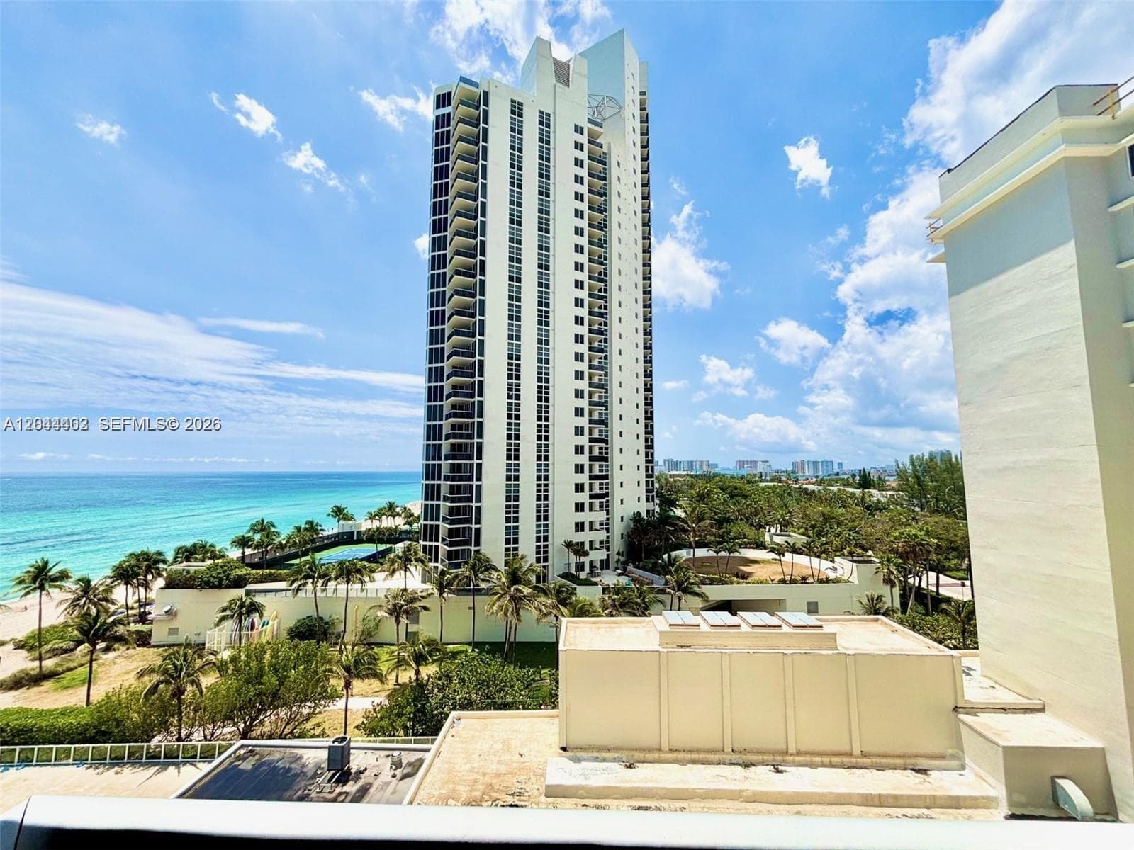 19201 Collins Ave # 606, Sunny Isles Beach, FL 33160 photo 4