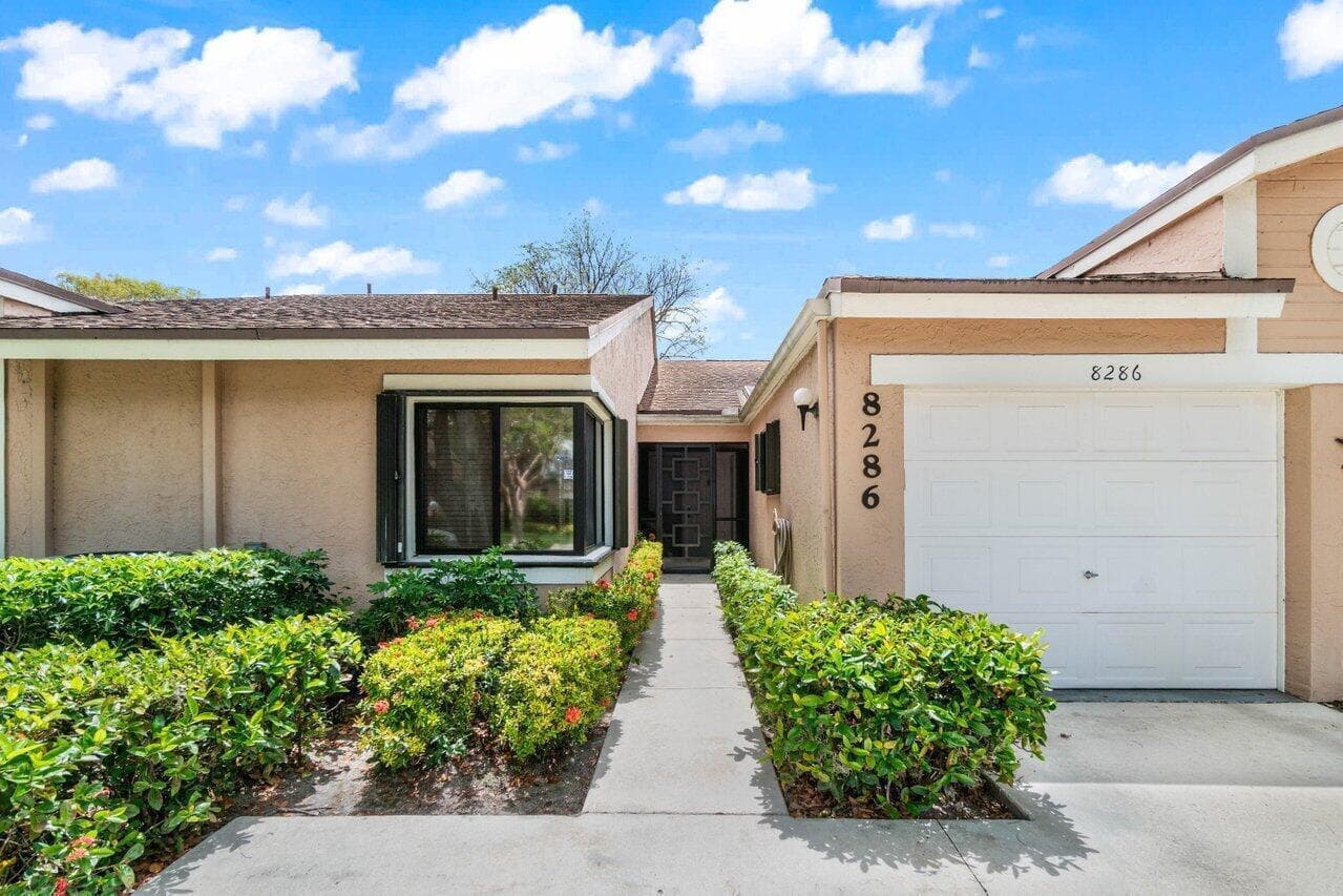 8286 Springlake Drive, Boca Raton, FL 33496 photo 3