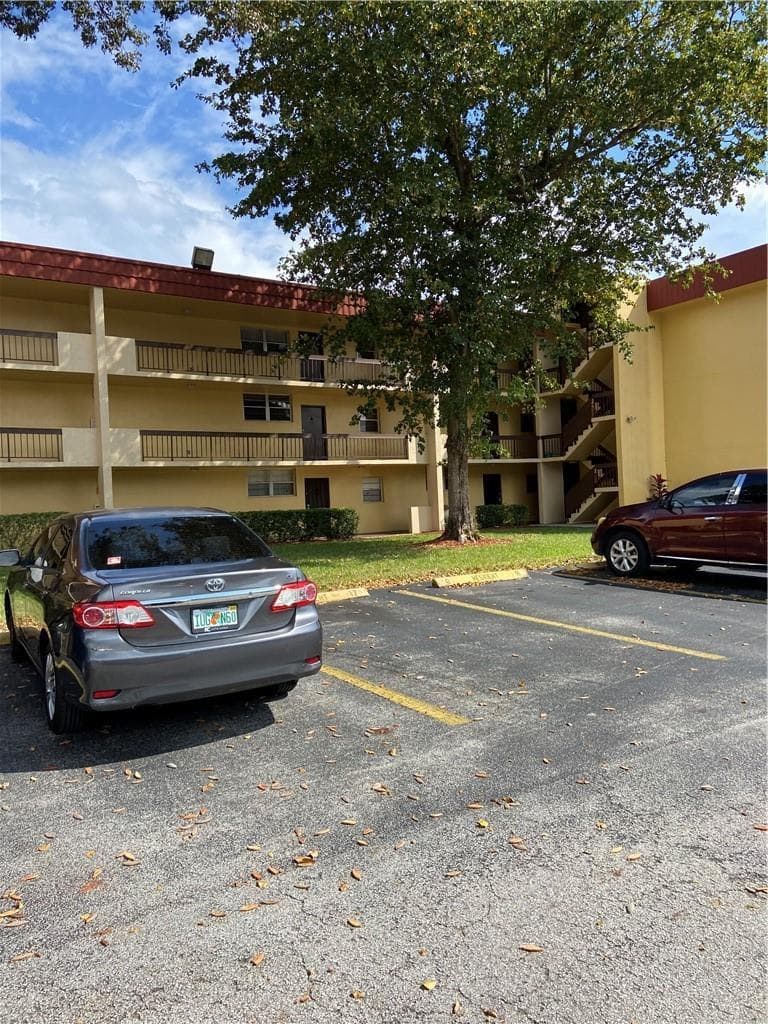 3253 Foxcroft Road # G212, Miramar, FL 33025 photo 2