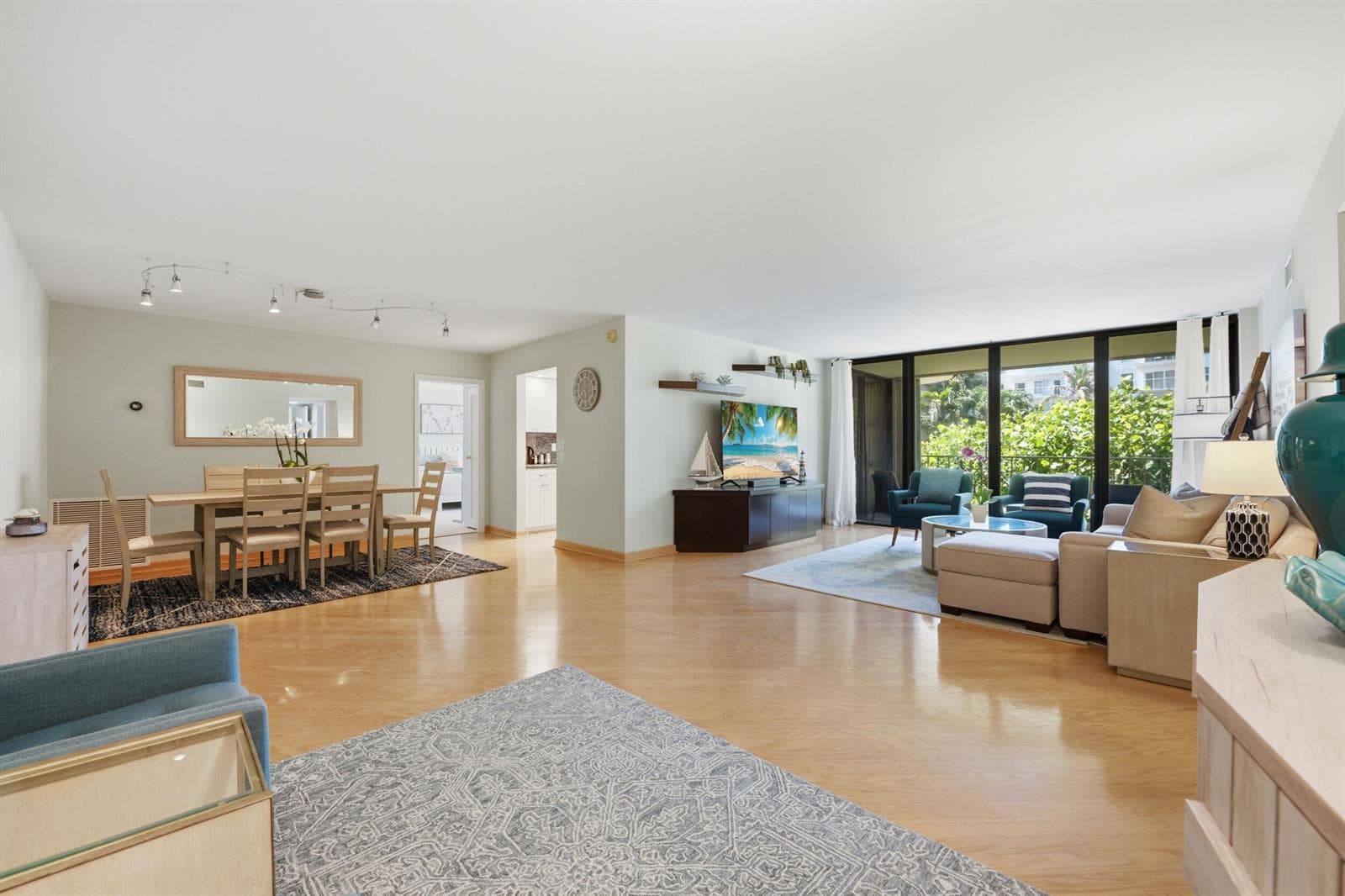 3200 S Ocean Boulevard # D203, Palm Beach, FL 33480 photo 5