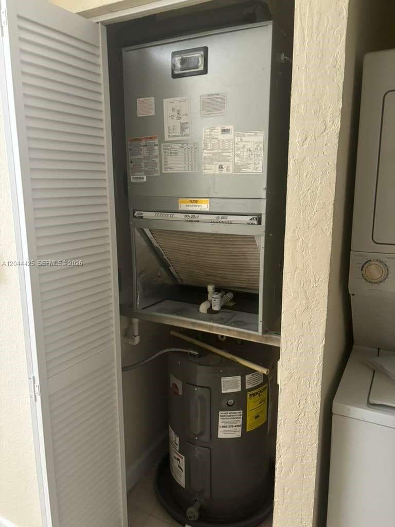 1663 SE 27th Dr # 207, Homestead, FL 33035 photo 3