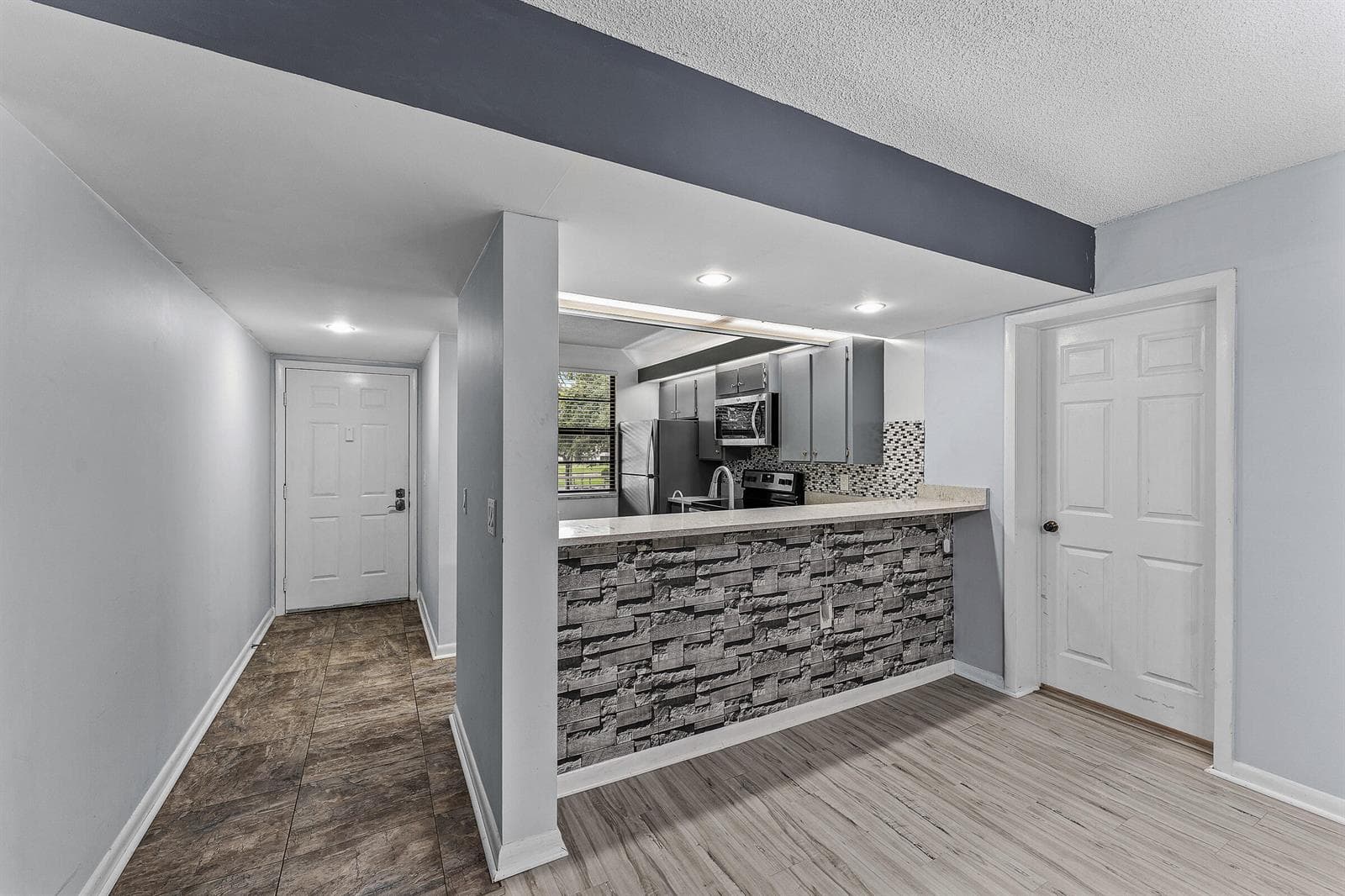 6097 Balboa Circle # 202, Boca Raton, FL 33433 photo 3