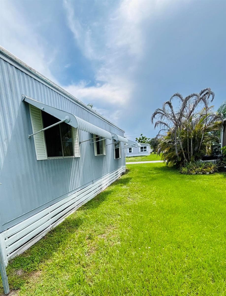 7 Valparaiso, Port St. Lucie, FL 34952 photo 2