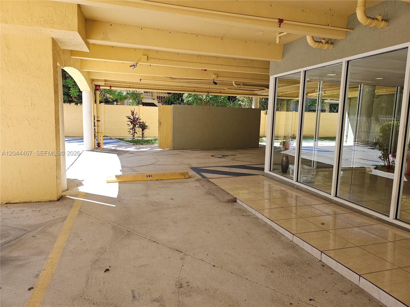 437 SW 7th St # 201, Miami, FL 33130 photo 5