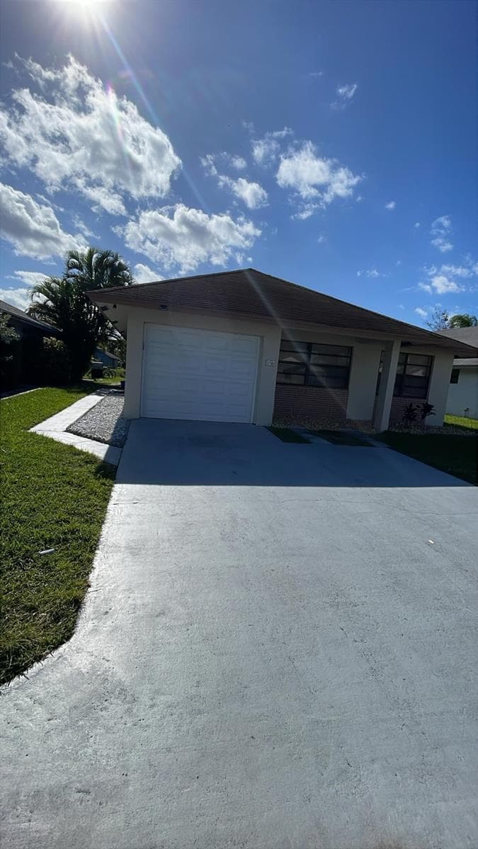 1380 Longarzo Place, West Palm Beach, FL 33415 photo 3