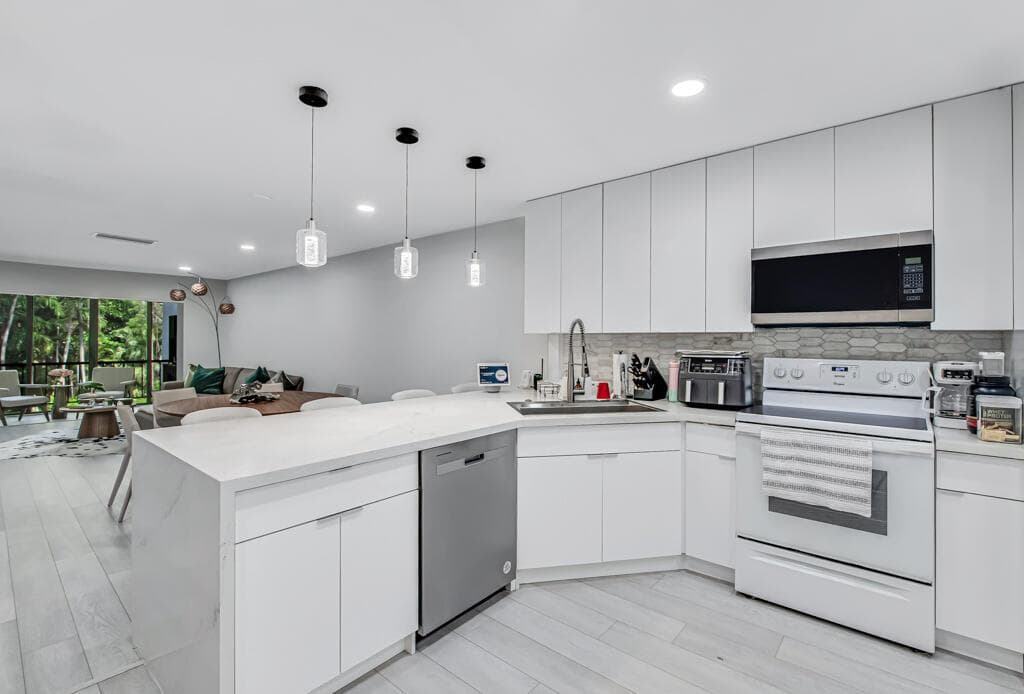 21362 Juego Circle # D, Boca Raton, FL 33433
