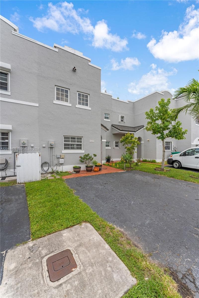 12427 NW 7th Ln, Miami, FL 33182 photo 3