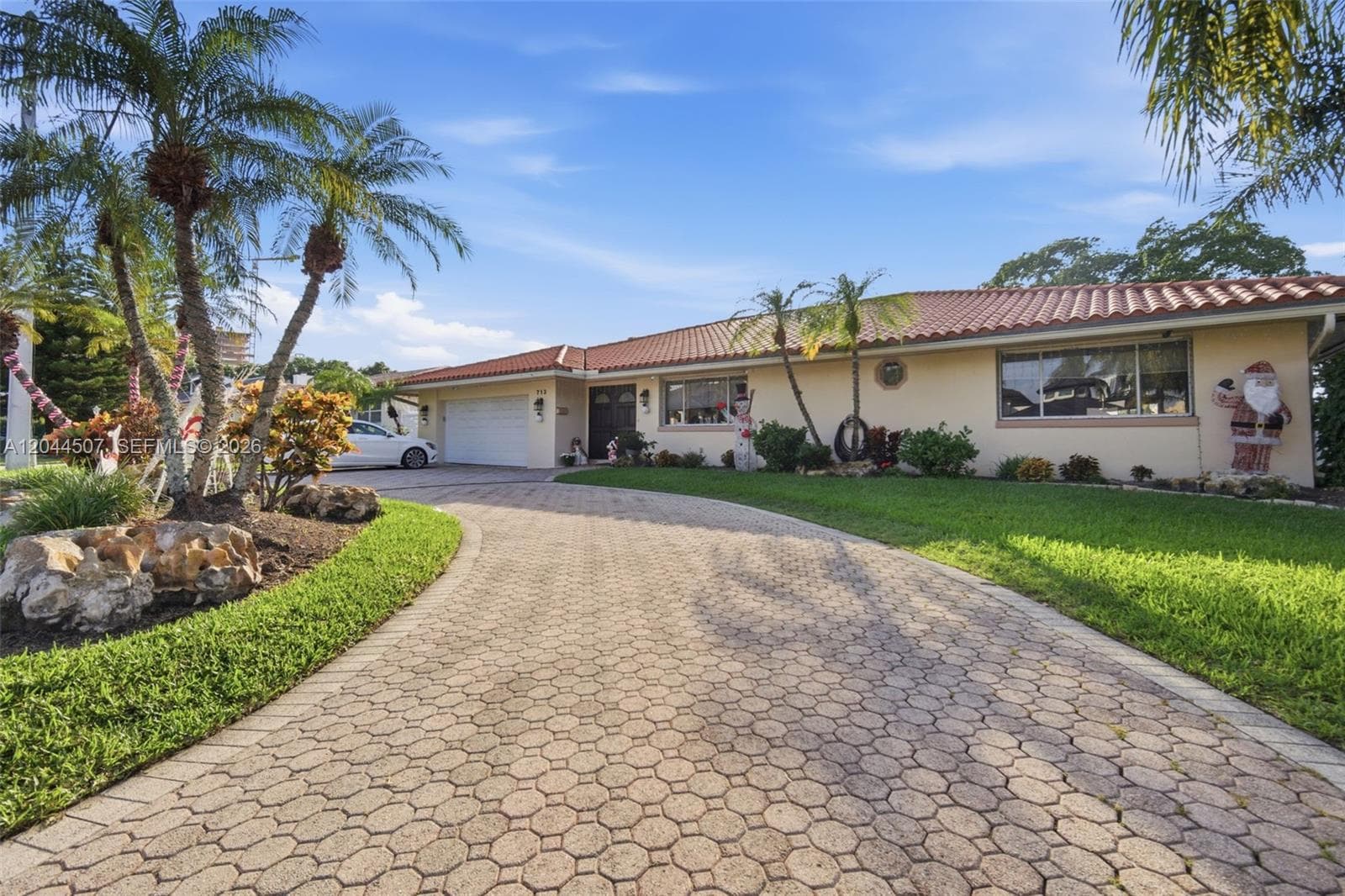 713 Diplomat Pkwy, Hallandale Beach, FL 33009 photo 5