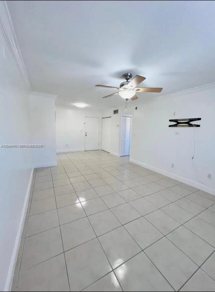 606 W 81st St # 224, Hialeah, FL 33014 photo 3