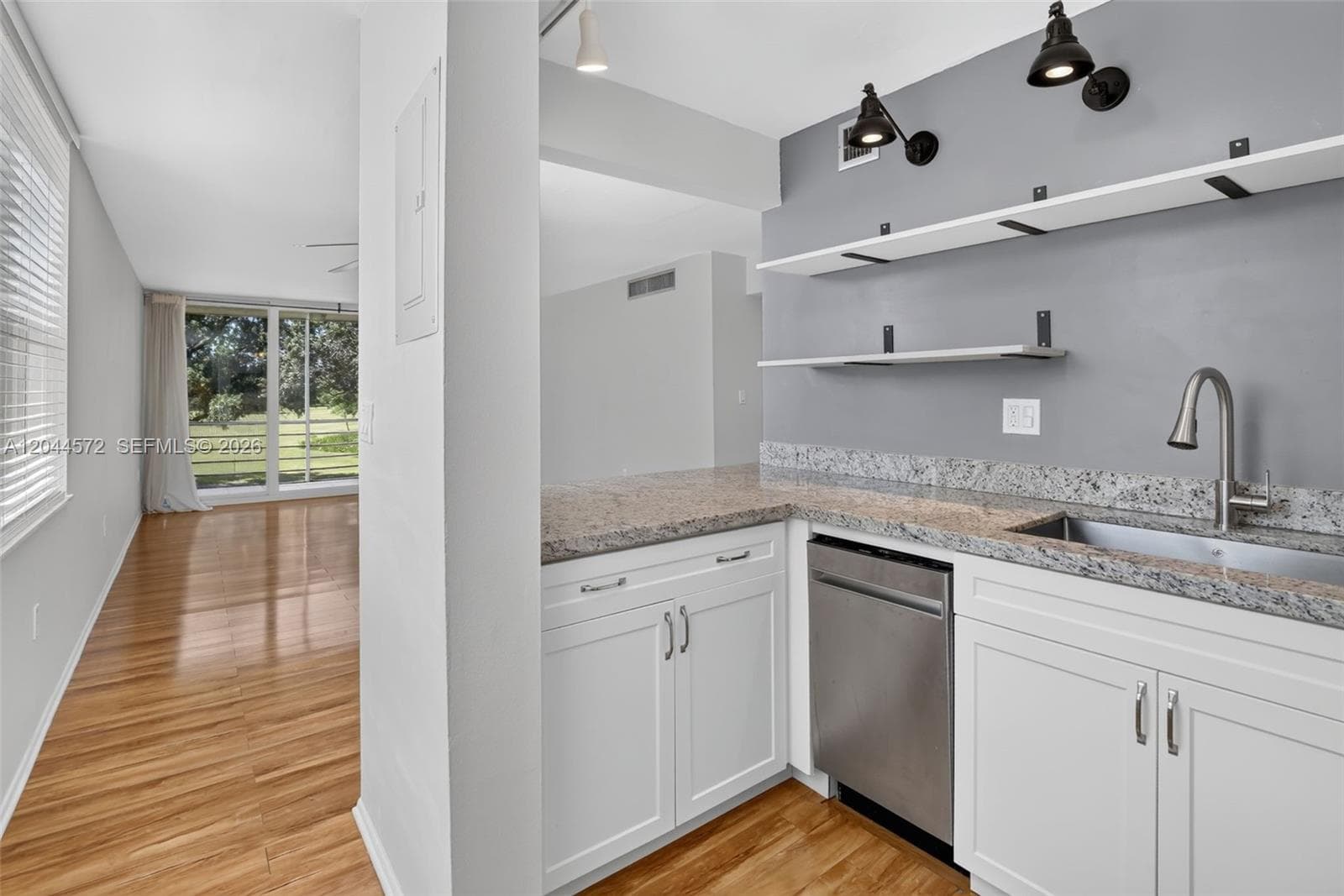 9410 Tangerine Pl # 204, Davie, FL 33324