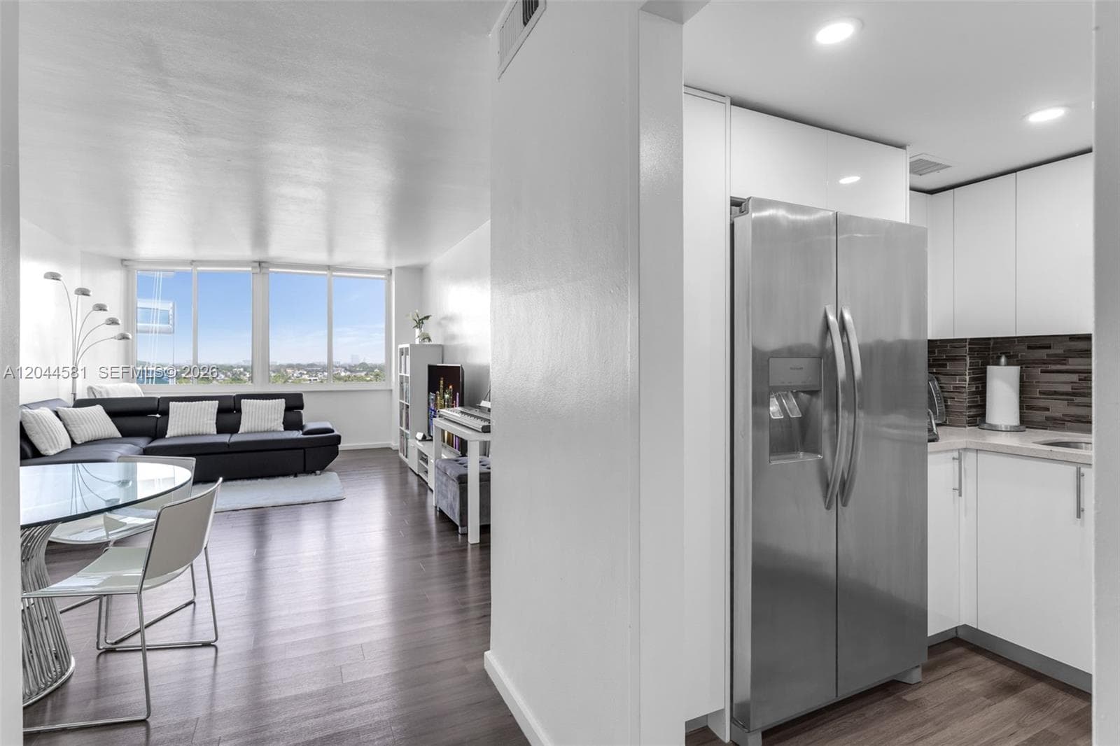 7441 Wayne Ave # 10H, Miami Beach, FL 33141 photo 3