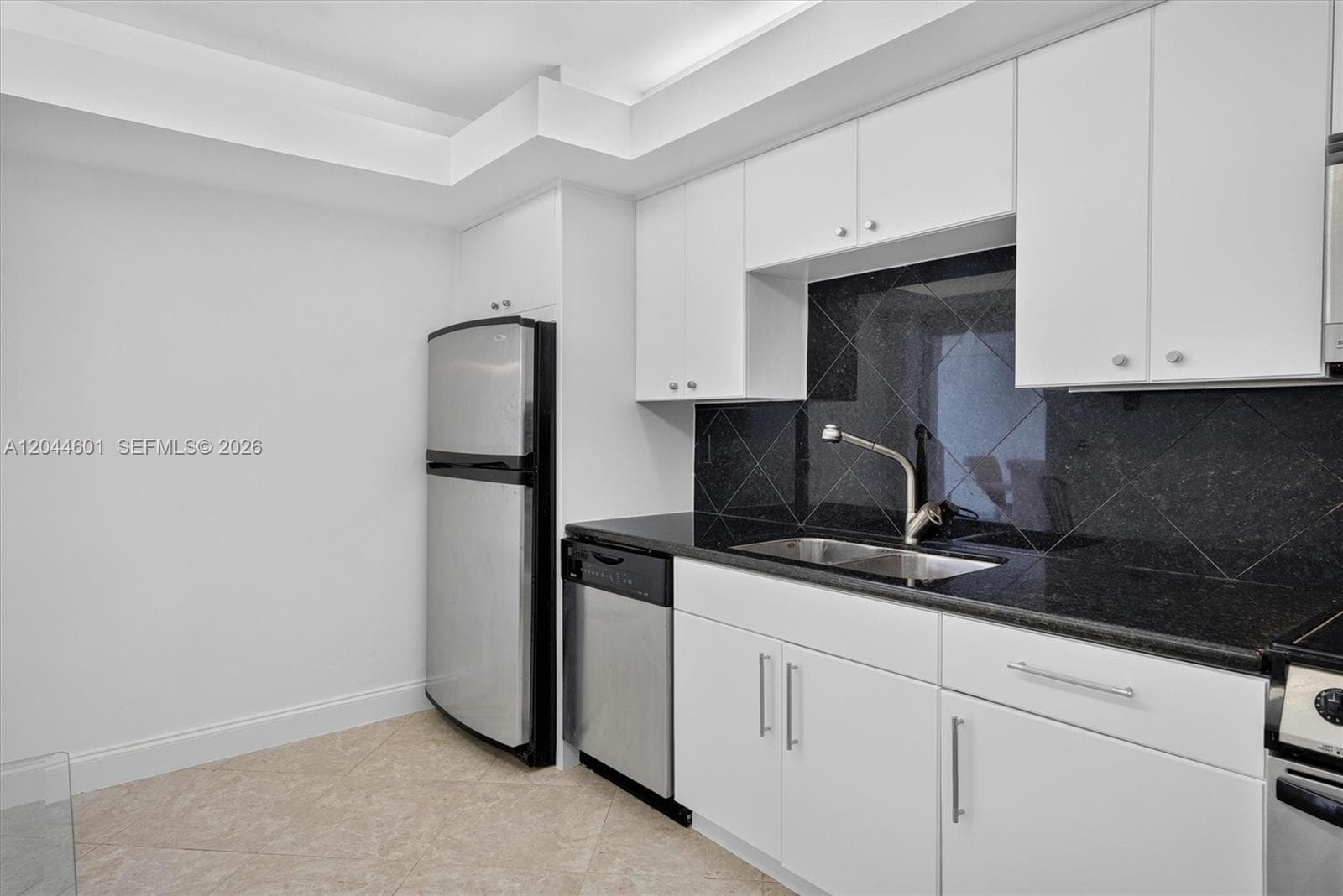 5001 Collins Ave # 9H, Miami Beach, FL 33140 photo 5