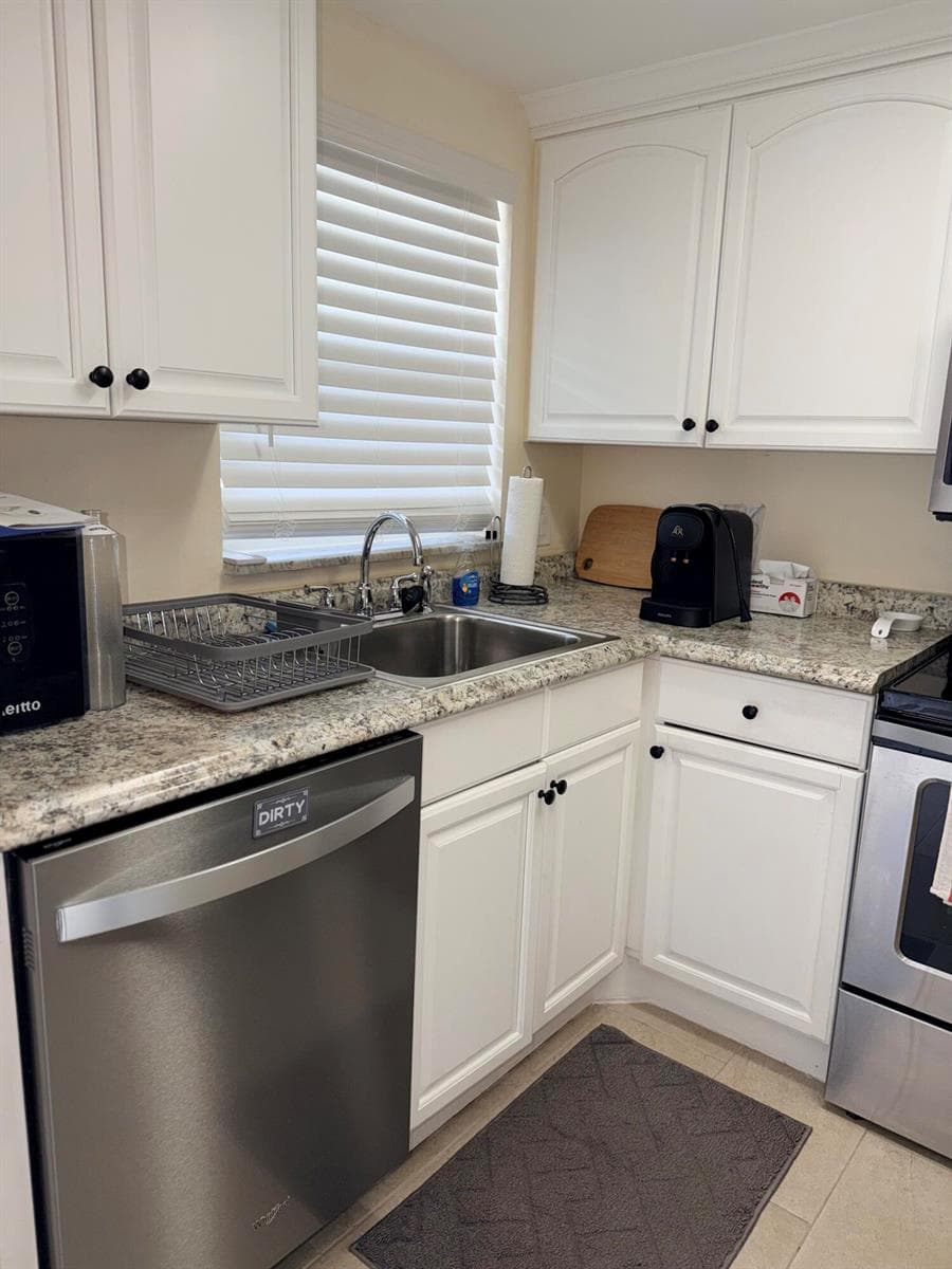 1630 Embassy Drive # 104, West Palm Beach, FL 33401 photo 3