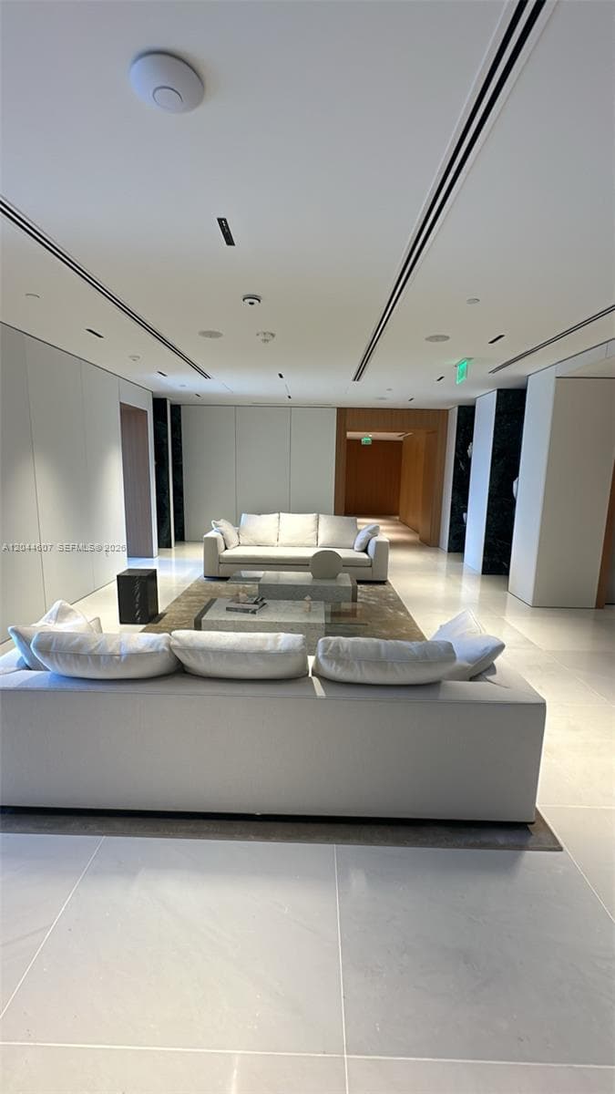 300 Biscayne Blvd Way # 1909, Miami, FL 33131 photo 4