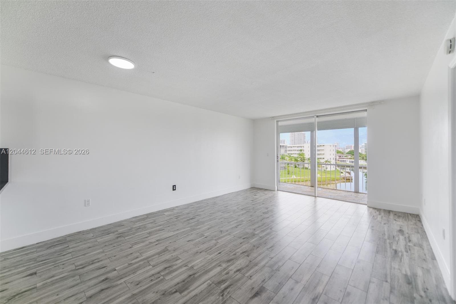 2851 Leonard Dr # J505, Aventura, FL 33160 photo 2