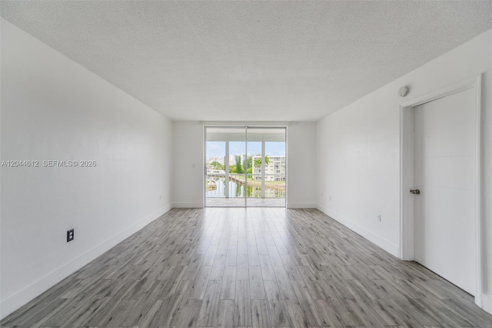 2851 Leonard Dr # J505, Aventura, FL 33160 photo 3