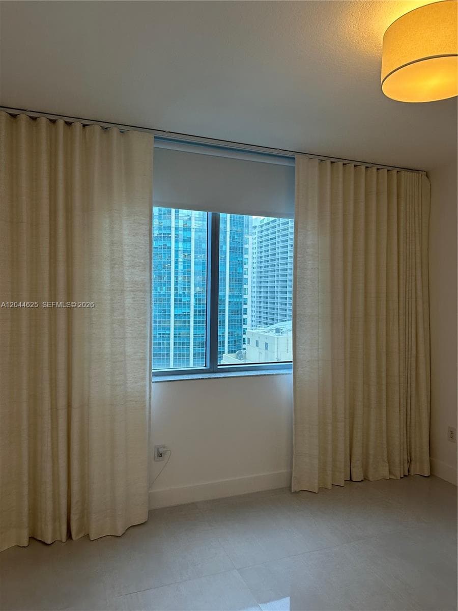 1060 Brickell Ave # 2505, Miami, FL 33131 photo 3