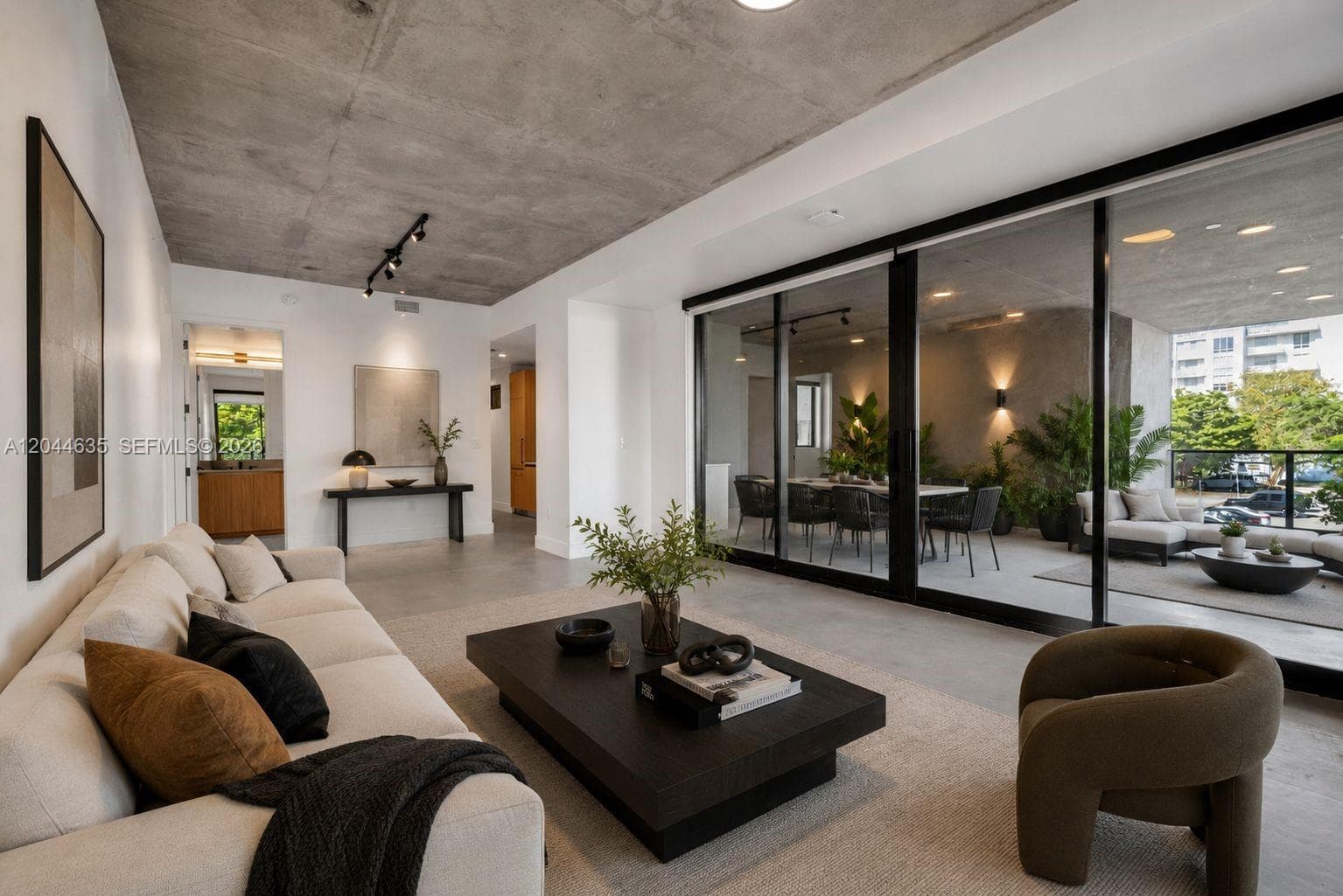 91 NW 27th St # 101, Miami, FL 33127 photo 2
