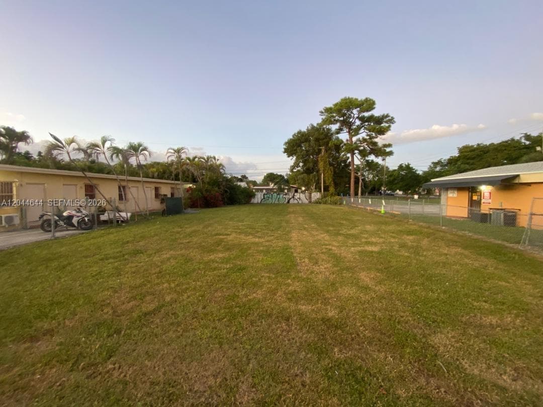 3021 W Flagler St, Miami, FL 33135 photo 2