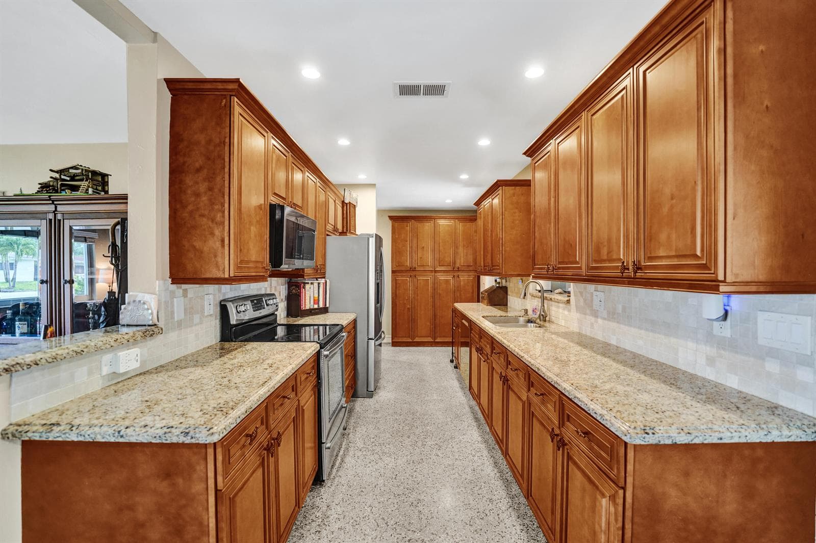501 NE 28th Street, Wilton Manors, FL 33334 photo 5
