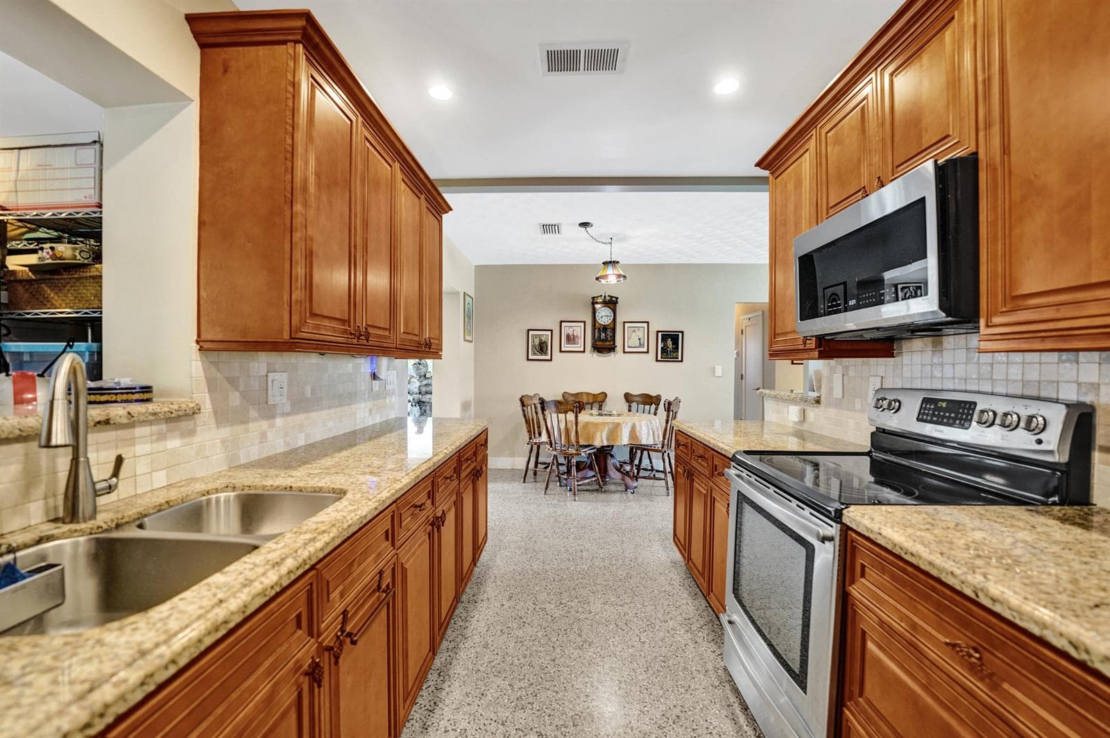 501 NE 28th Street, Wilton Manors, FL 33334 photo 4
