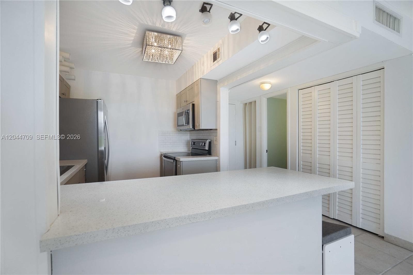6900 Bay Dr # 3H, Miami Beach, FL 33141 photo 3