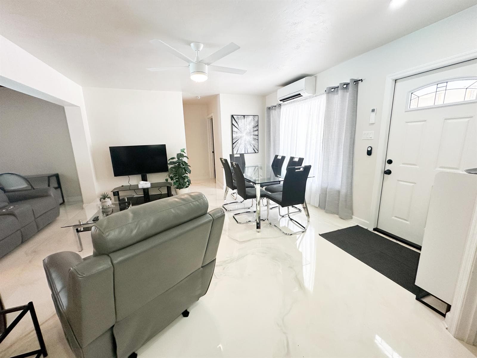 825 NE 6th Street # 2, Hallandale Beach, FL 33009 photo 4