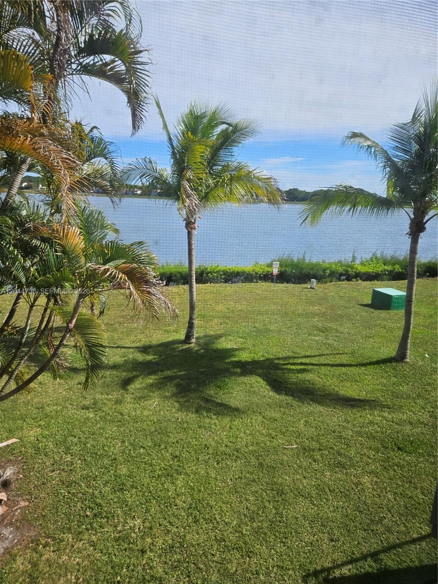 20822 San Simeon Way # 111, Miami, FL 33179 photo 4