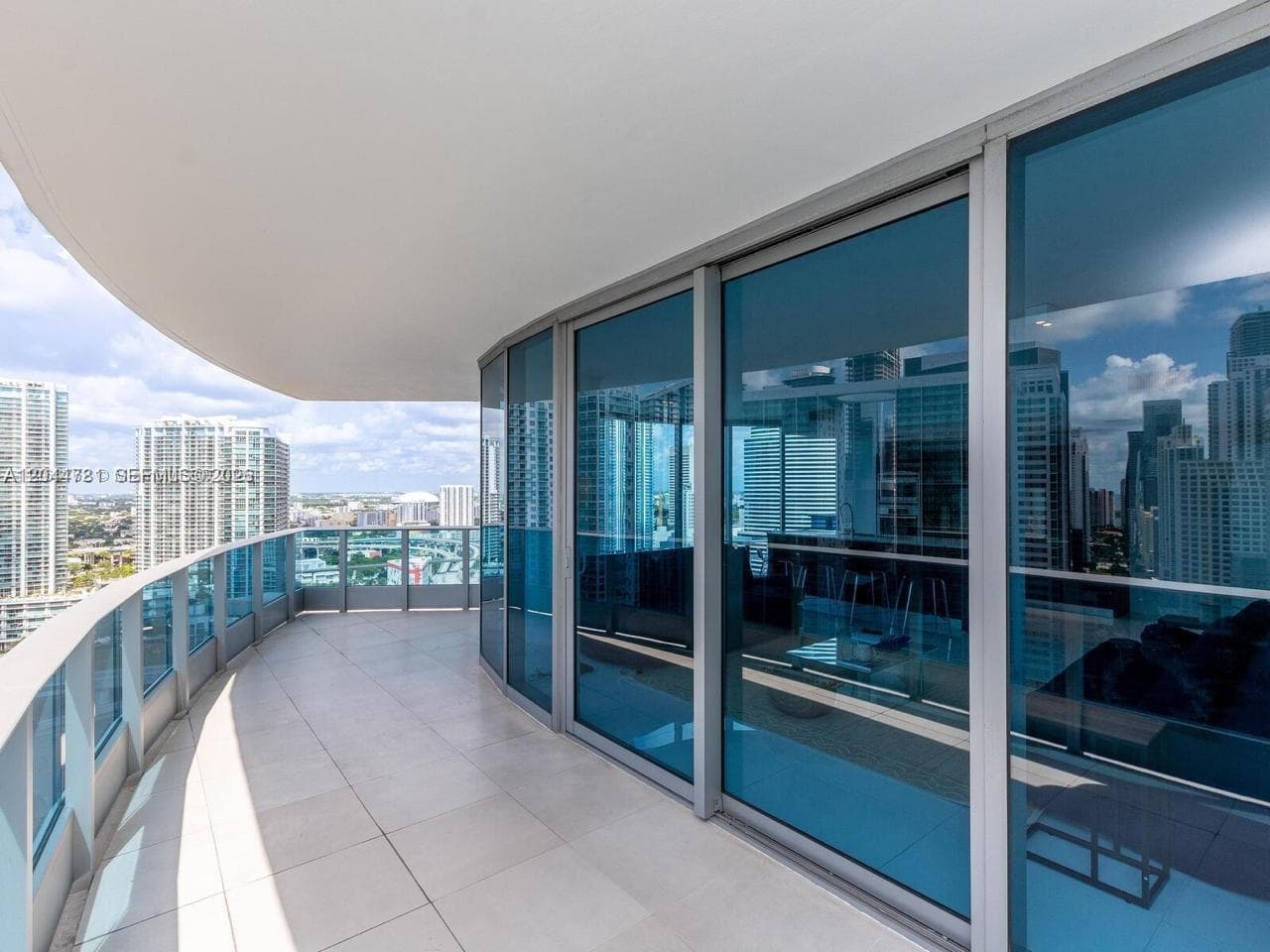 200 Biscayne Boulevard Way # 3102, Miami, FL 33131 photo 2