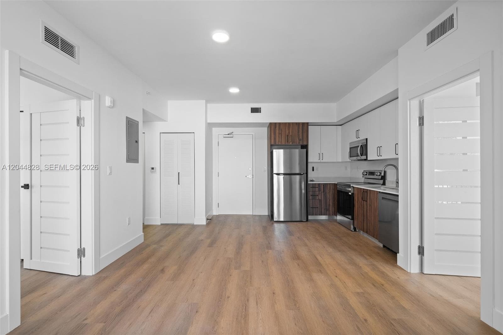 2479 NE 192nd St # 308, Miami, FL 33180 photo 5