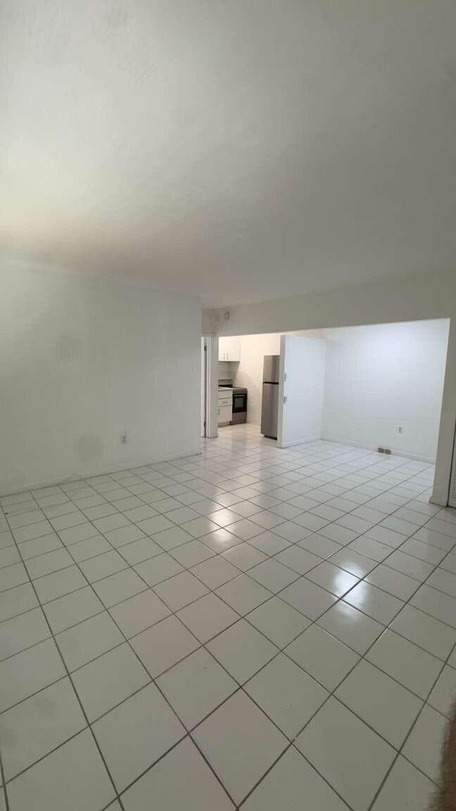 51 Edgewater Drive # 4, Coral Gables, FL 33133 photo 3