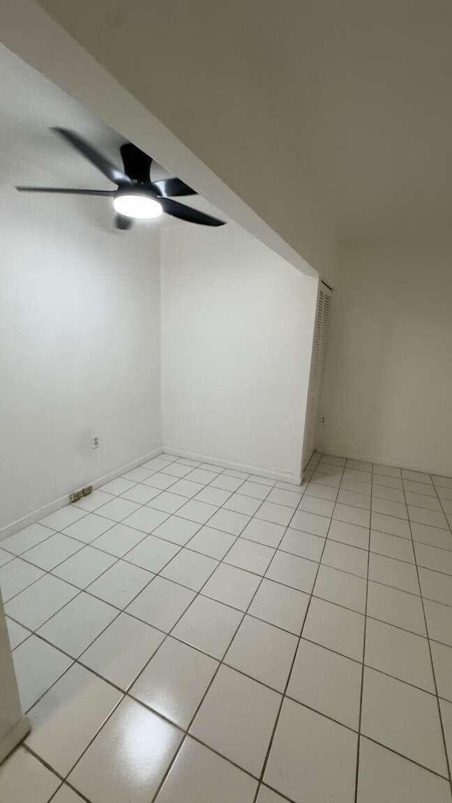 51 Edgewater Drive # 4, Coral Gables, FL 33133 photo 5