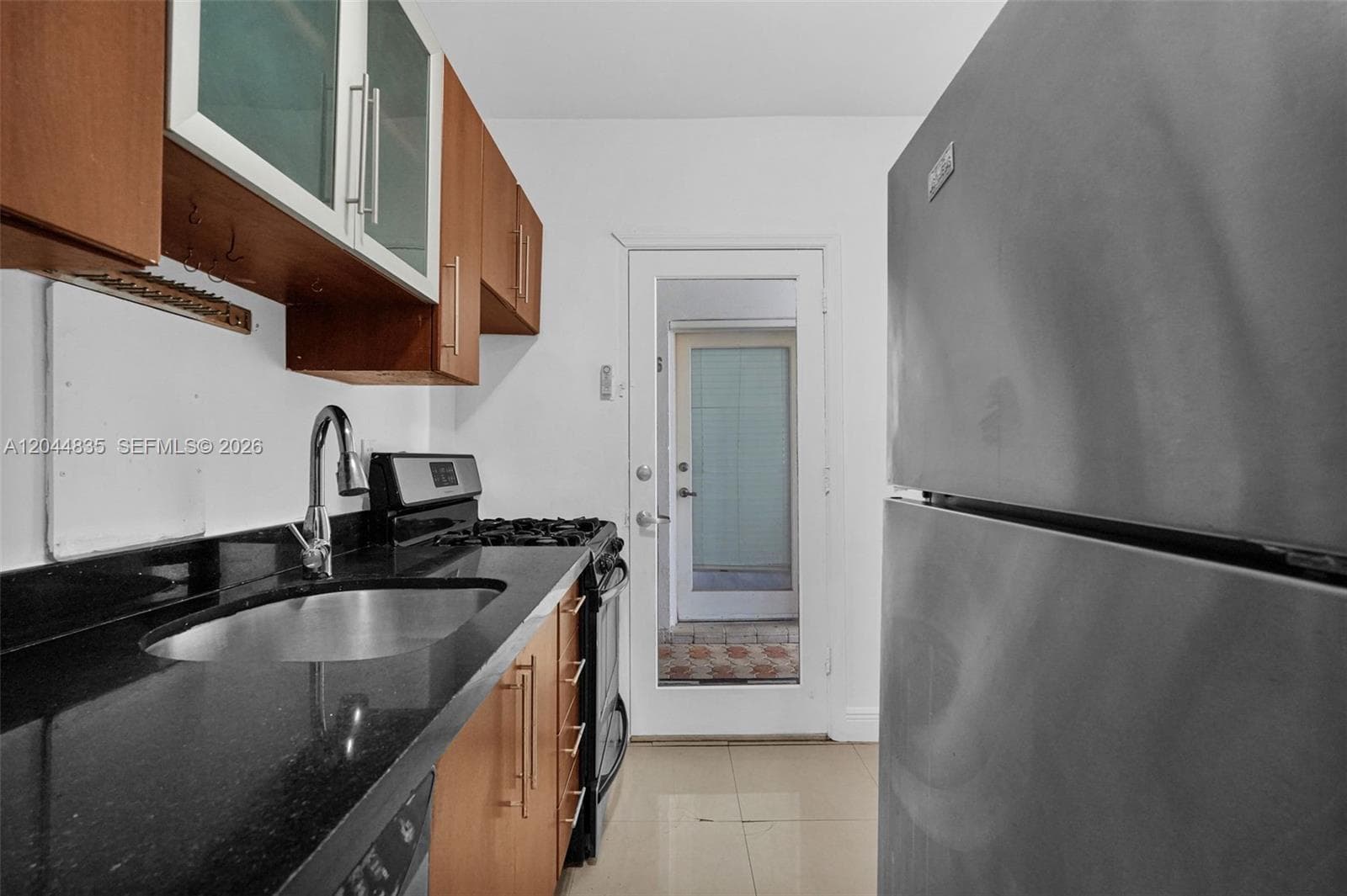 320 85th St # 4, Miami Beach, FL 33141 photo 5