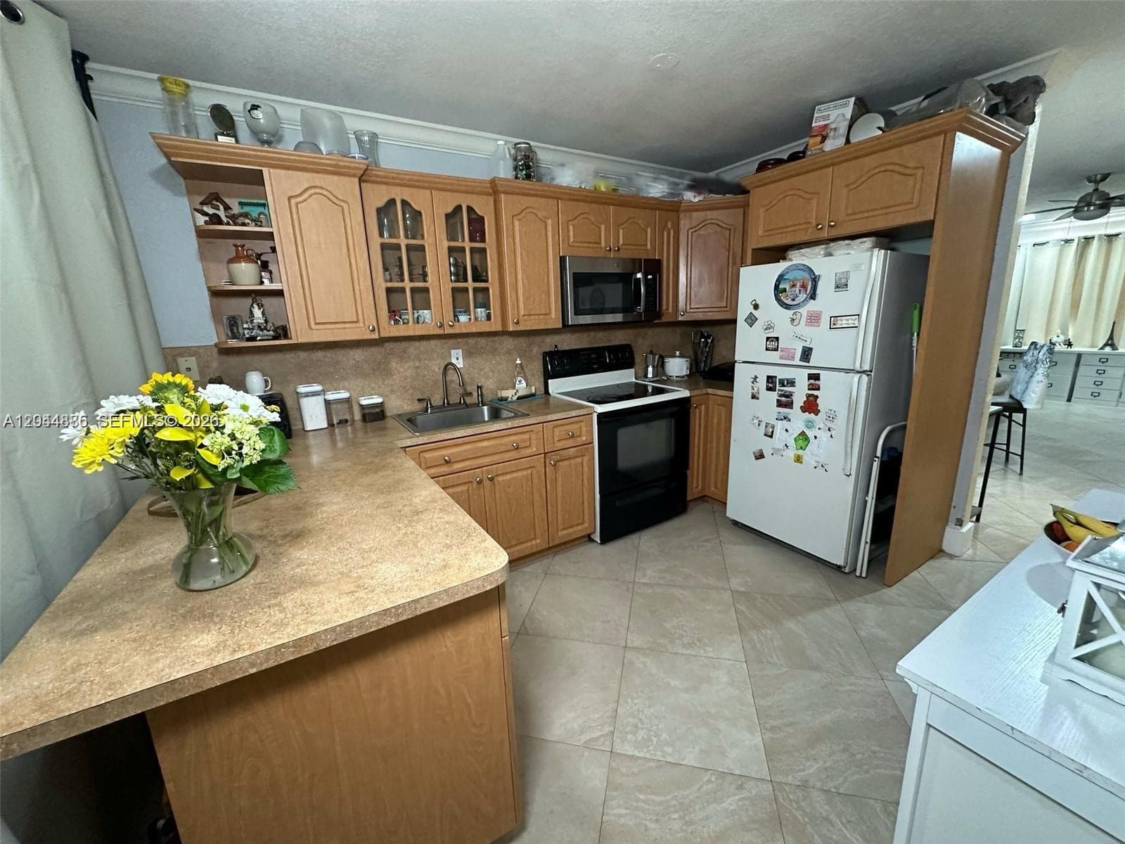 11537 SW 6th St, Sweetwater, FL 33174 photo 4