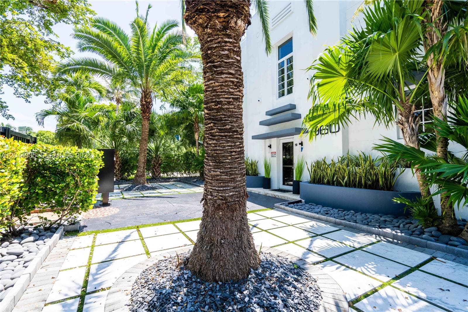 960 Jefferson Ave, Miami Beach, FL 33139 photo 5