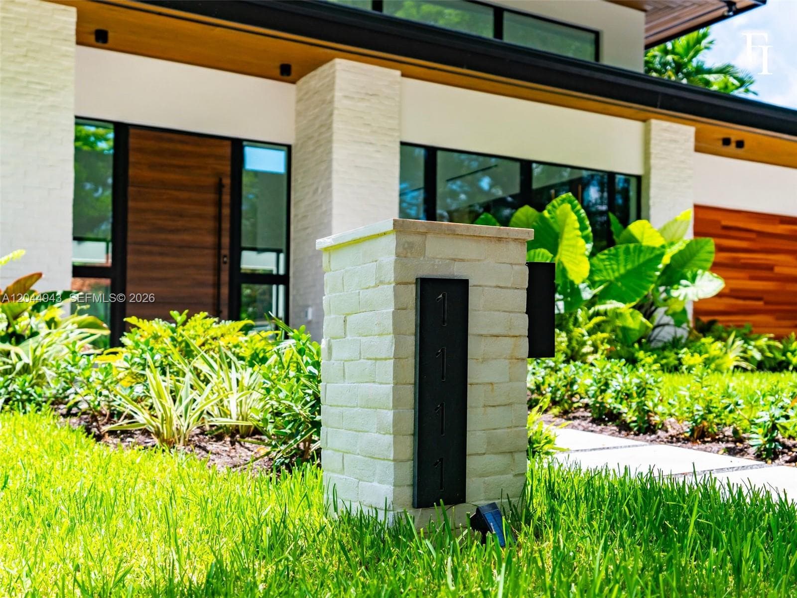 1111 Alberca St, Coral Gables, FL 33134 photo 3
