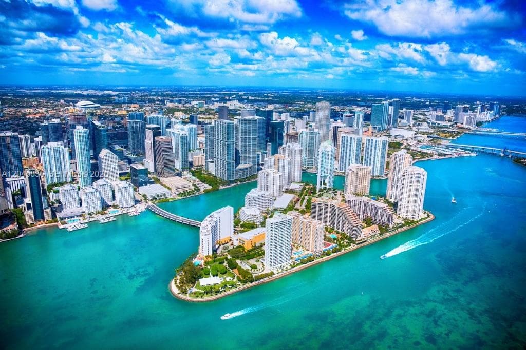 800 Claughton Island Dr # 502, Miami, FL 33131 photo 3