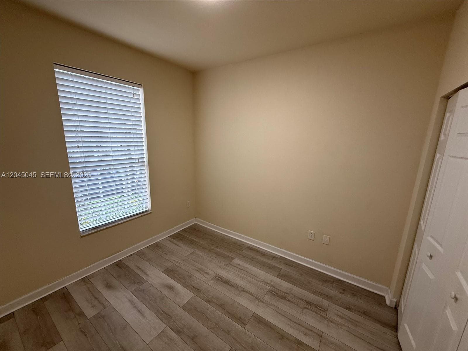 9572 SW 169th Pl # Main House, Miami, FL 33196 photo 3