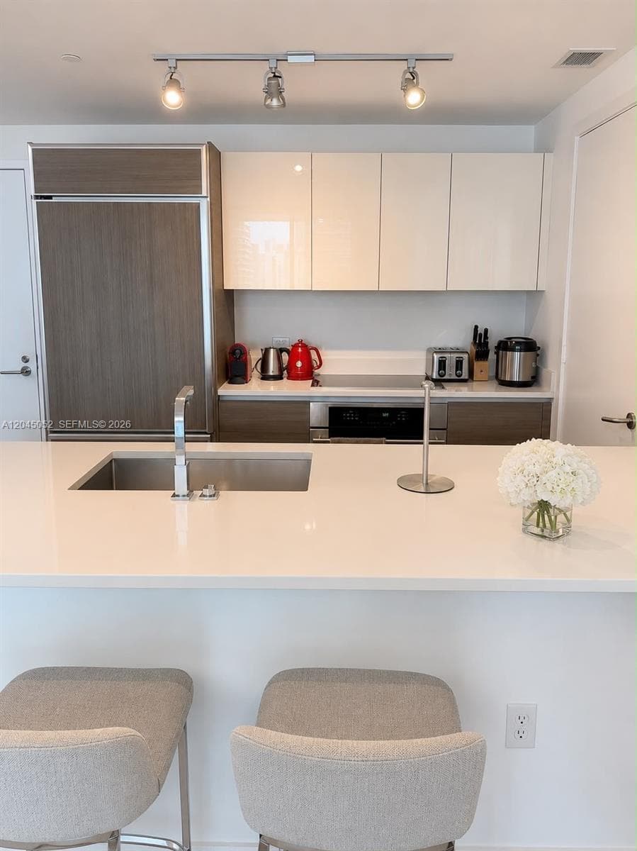 1100 S Miami Ave # 2809, Miami, FL 33130 photo 3