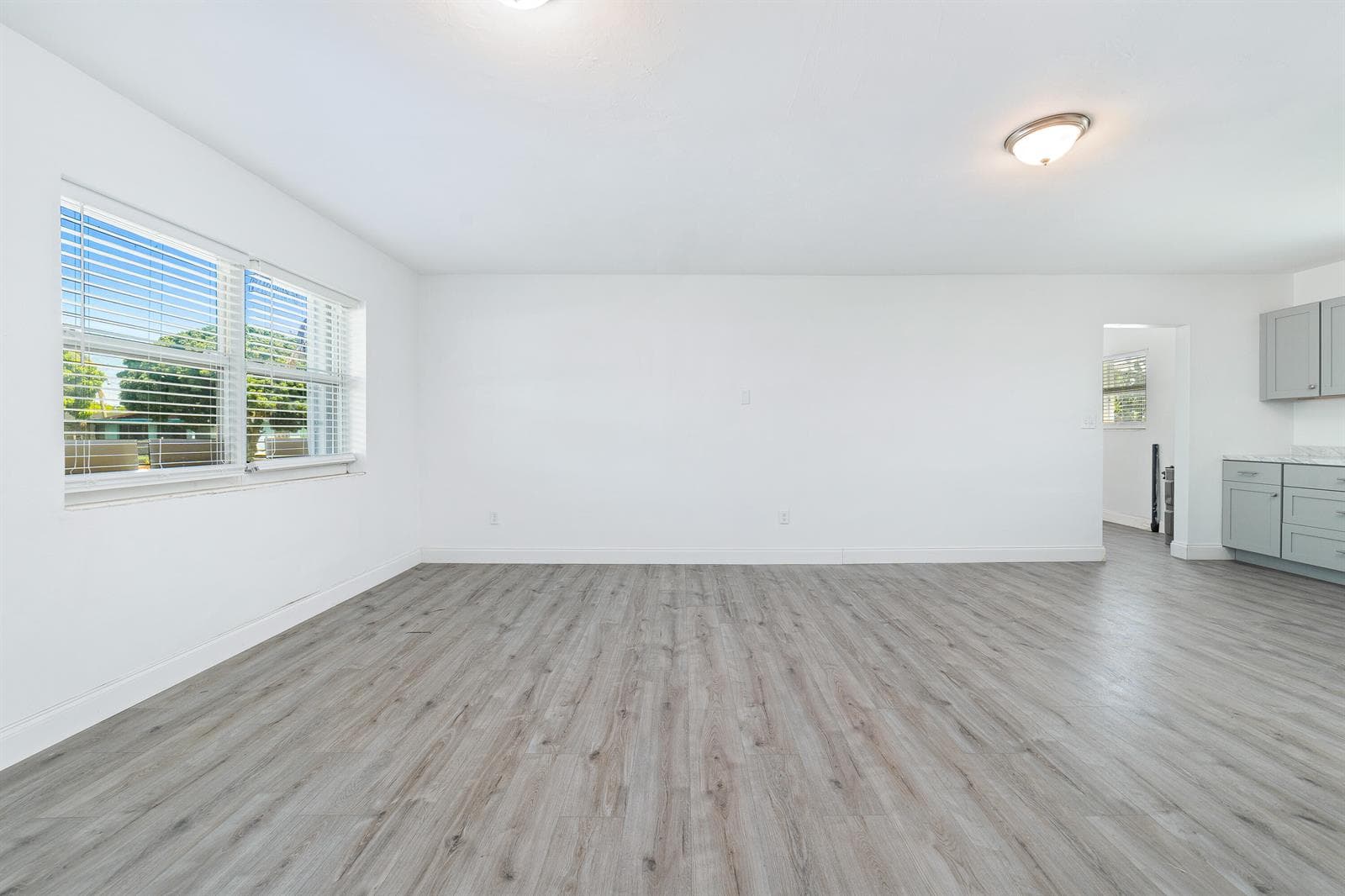 317 NW 14th Street, Belle Glade, FL 33430 photo 2